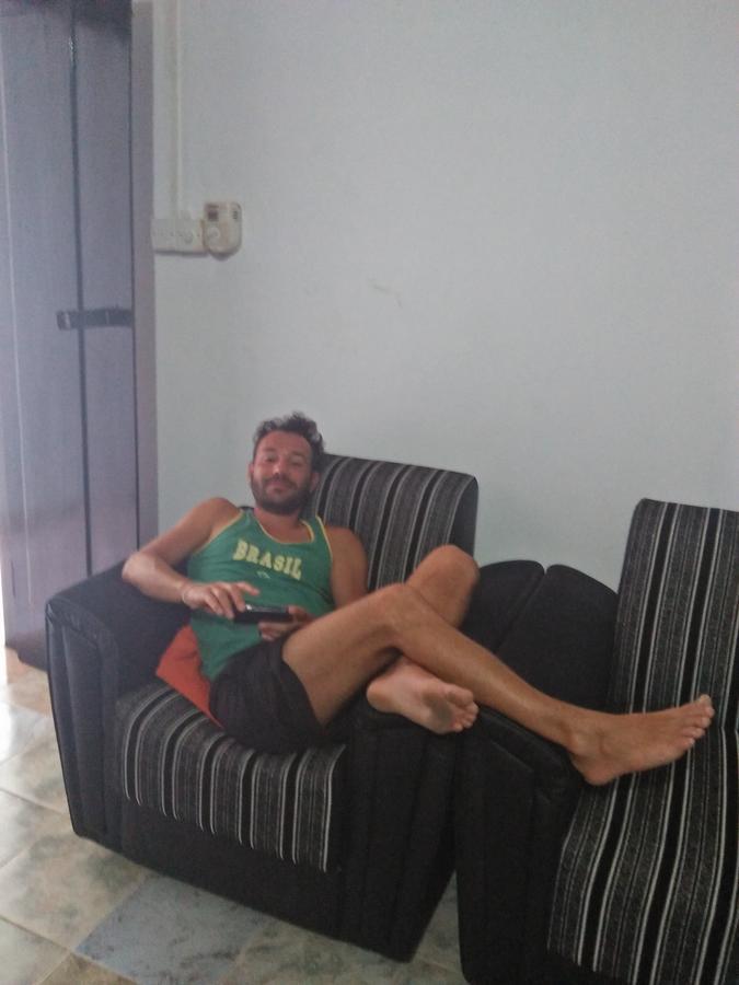 Kingfisher Hostel Anuradhapura Dış mekan fotoğraf