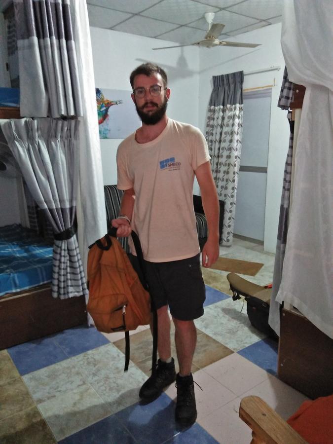 Kingfisher Hostel Anuradhapura Dış mekan fotoğraf