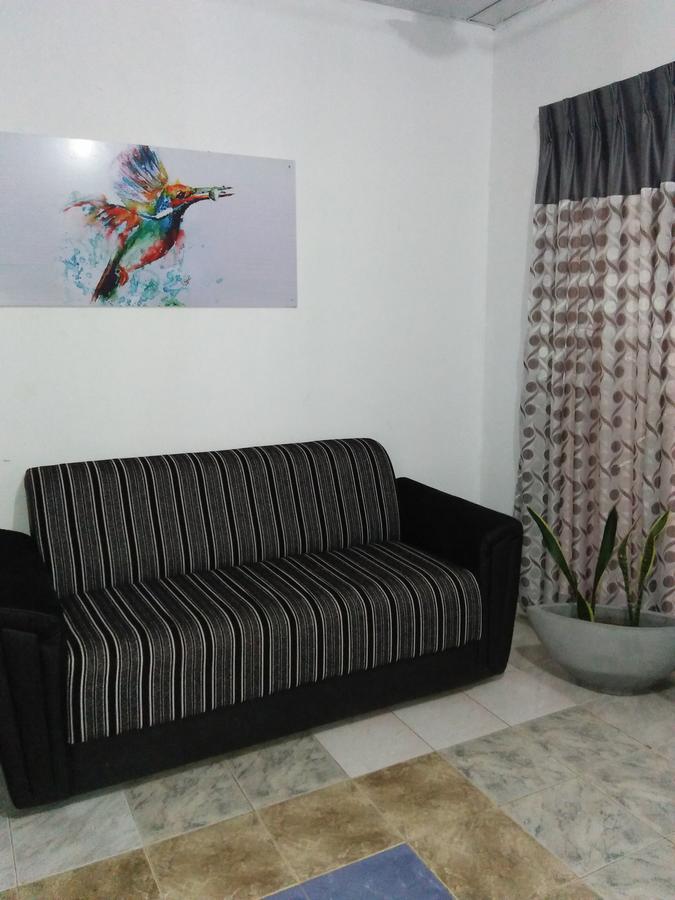 Kingfisher Hostel Anuradhapura Dış mekan fotoğraf