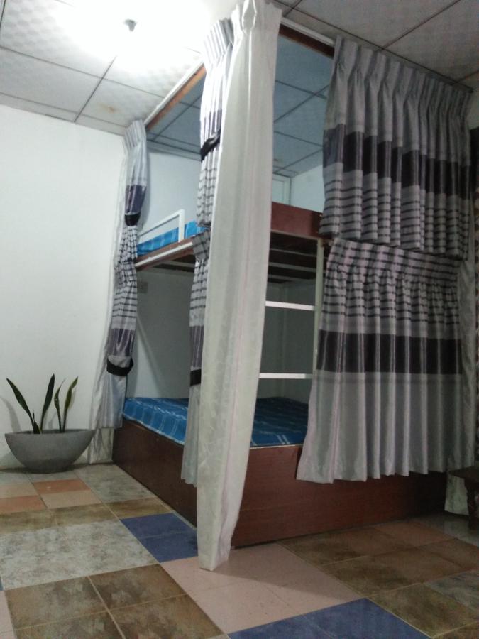 Kingfisher Hostel Anuradhapura Dış mekan fotoğraf